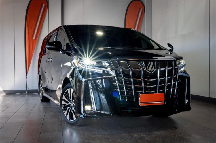 2022 TOYOTA Alphard