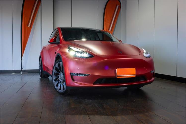 2023 Tesla Model Y Wagon Performance MY23